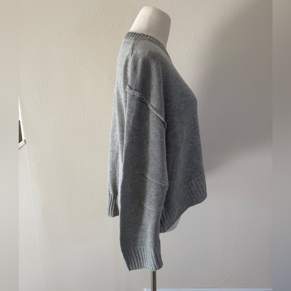 NWT Le Lis Collection Crewneck Pullover Sweater, Gray, XS - Picture 7 of 10